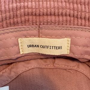 Urban Outfitters bucket hat -pink